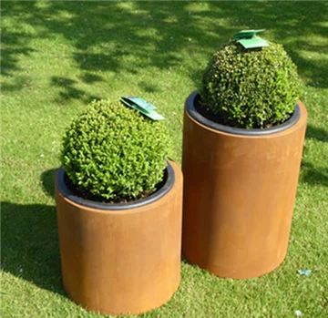 Hava Koşullarına Dayanıklı Çelik Saksılar Nasıl Seçilir